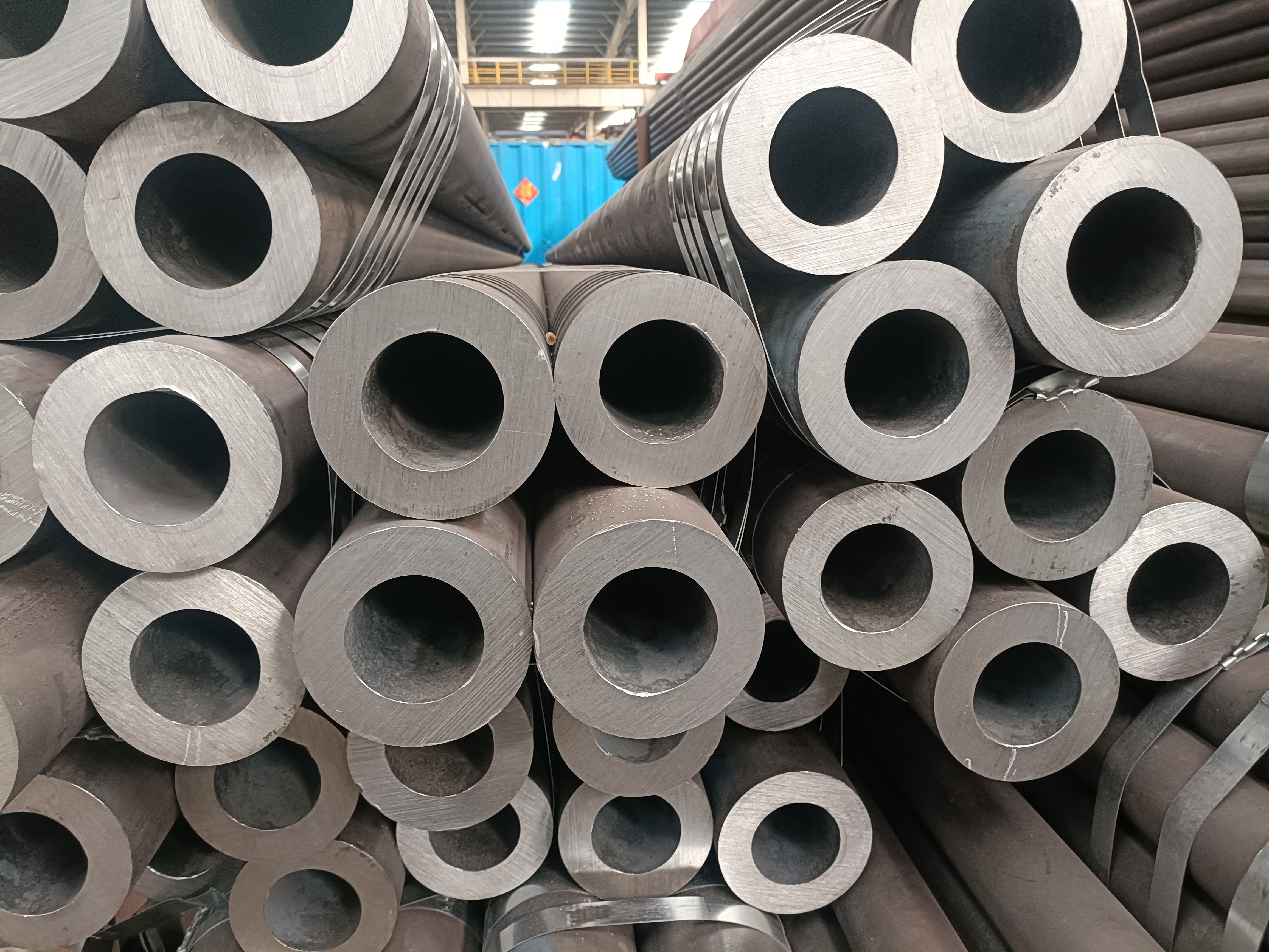 35crmo無縫鋼管406x40\大口徑厚壁合金鋼管衡陽產價格